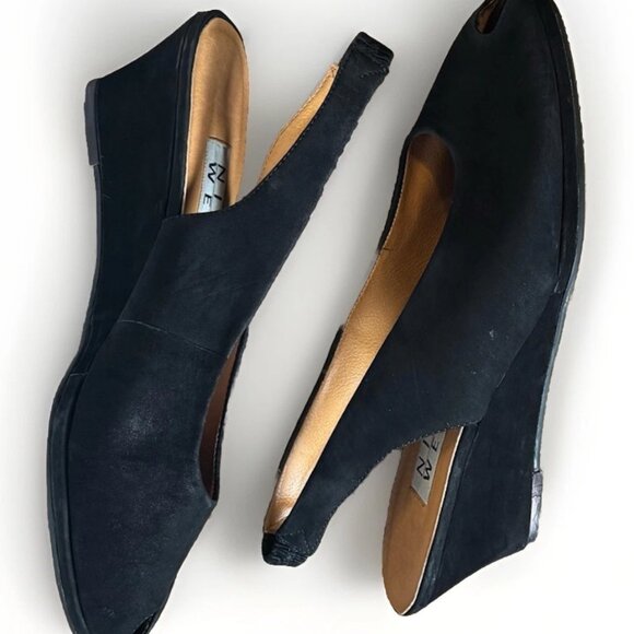 (8)NINE WEST "IDA" Tiny Peep Toe Slingback Black Suede Wedge Heels - Picture 4 of 10